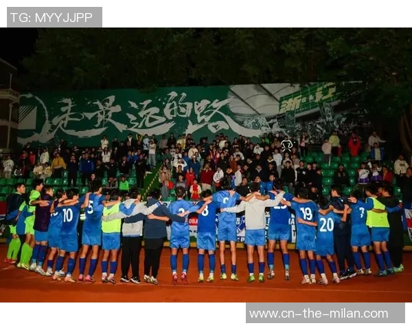 宋凯到会钱潮杯沟通会并说话:中国足球要开展,一定要多沟通 宋凯到会钱潮杯沟通会并说话:中国足球要开展,一定要多沟通